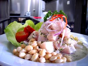 Quantas calorias em 1/2 Filé Halibute do Atlântico e Pacífico (Peixe) (Cozido, em Calor Seco)?