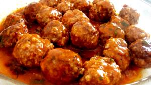 Quantas calorias em 1 Almôndega Coquetel Bolo de Carne Moída?