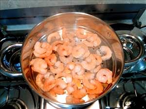Quantas calorias em 1 Camarão Camarão Fervido ou Cozido no Vapor?
