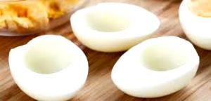 Quantas calorias em 1 Clara De Ovo Clara de Ovo Cozida?