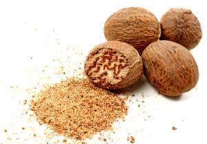 Quantas calorias em 1 Colher De Chá Noz-moscada?
