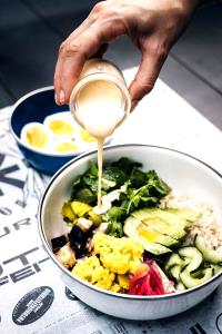 Quantas calorias em 1 colher de sopa (12 g) Molho para Salada Balsâmico?