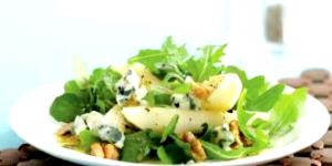 Quantas calorias em 1 Colher De Sopa (15,0 G) Molho para salada de queijo roquefort?