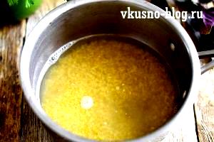 Quantas calorias em 1 Colher De Sopa (8,4 G) Bulgur, cozido?