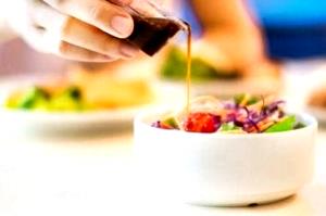 Quantas calorias em 1 Colher De Sopa Molho para Saladas de Baixas Calorias?