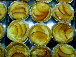Quantas calorias em 1 Copo (282,0 G) Tortinha crocante de maçã?