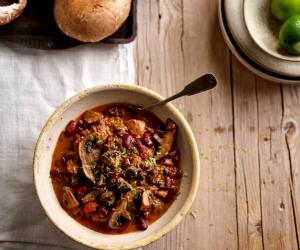 Quantas calorias em 1 Dose Chilli De Cogumelos?