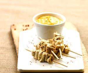 Quantas calorias em 1 Dose Espetadas De Frango Com Puré De Abóbora E Batata-Doce?