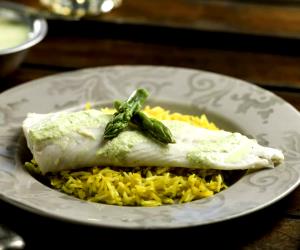 Quantas calorias em 1 Dose Filetes Com Espargos E Arroz De Açafrão?