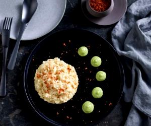 Quantas calorias em 1 Dose Risoto De Açafrão Com Mousse De Curgete?