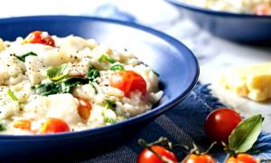 Quantas calorias em 1 Dose Risoto De Bacalhau?