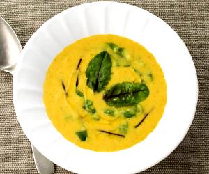 Quantas calorias em 1 Dose Sopa De Lentilhas E Acelgas Vermelhas?