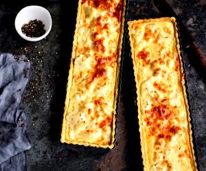 Quantas calorias em 1 Dose Tarte De Couve-Flor E Queijo?