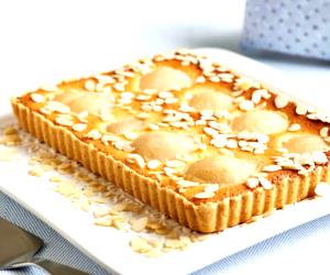 Quantas calorias em 1 Dose Tarte De Pera E Amêndoa?