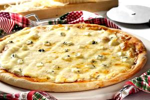 Quantas calorias em 1 faria (77 g) Pizza de 4 Queijos?