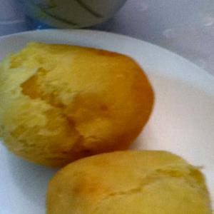 Quantas calorias em 1 Fatia (48,0 G) Pão de queijo?