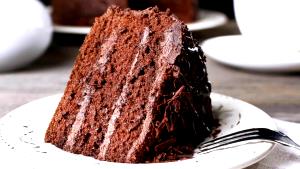Quantas calorias em 1 fatia (60 g) Bolo de Chocolate?