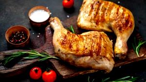 Quantas calorias em 1 Fatia Fina (Aprox 5 Cm X 4 Cm X 0,3 Cm) Frango?