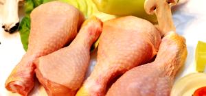 Quantas calorias em 1 İnteiro (344,0 G) Perna de frango, crua?