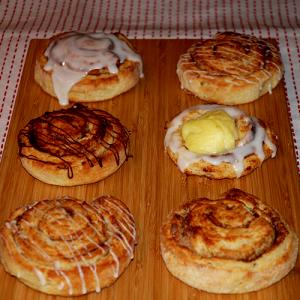 Quantas calorias em 1 İnteiro (91,0 G) Wienerbrod com queijo?