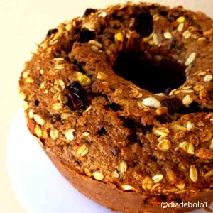 Quantas calorias em 1 İnteiro, Metade (49,0 G) Bagel de farelo de aveia?
