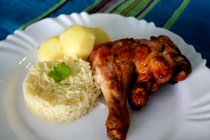 Quantas calorias em 1 Lb Carne da Sobrecoxa de Frango (Assado, Cozido)?