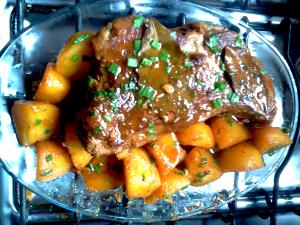 Quantas calorias em 1 Libras (453,6 G) Carne bovina, maminha, cozida?
