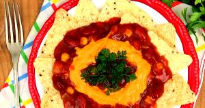 Quantas calorias em 1 Nacho Nachos com Carne de Vaca, Feijões e Queijo?