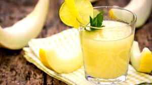 Quantas calorias em 1 Onça Fluida Suco de Melão?