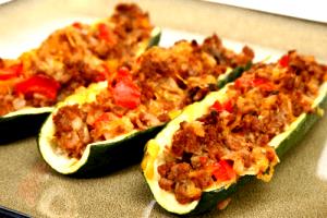 Quantas calorias em 1 Oz Courgete(com Sal, Escorrido, Fervido)?