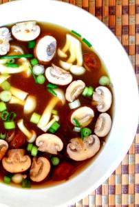 Quantas calorias em 1 Oz Sopa de Miso?