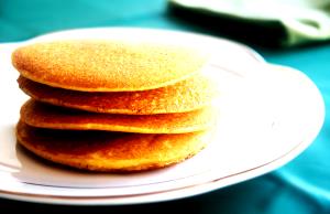 Quantas calorias em 1 Panqueca (24 Cm De Diâmetro) Panquecas de Trigo Integral?