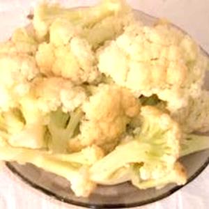 Quantas calorias em 1 Pedaço (18,0 G) Couve-flor, cozida?