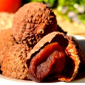 Quantas calorias em 1 Pedaço (2,5 G) Lichia, seca?