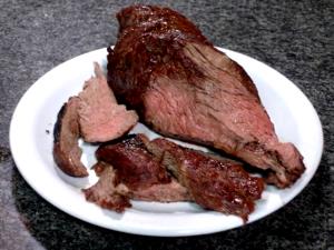 Quantas calorias em 1 Pedaço (340,0 G) Carne de javali, cozida?