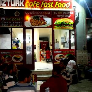Quantas calorias em 1 Pedido De Fast Food Grande Café?