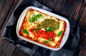 Quantas calorias em 1 Polegada Cúbica Lasanha sem Carne?