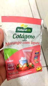 Quantas calorias em 1 porção (18 g) Colágeno Sabor Morango com Iogurte?