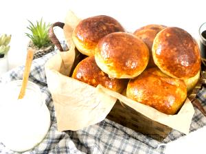 Quantas calorias em 1 porção (200 g) Pão de Batata Doce com Recheio de Frango?