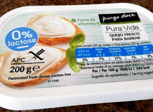 Quantas calorias em 1 Porção (23 G) Queijo Creme Processado sem Gordura?