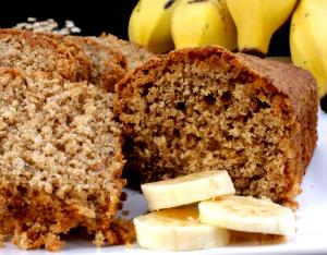 Quantas calorias em 1 porção (30 g) Bolo de Banana?