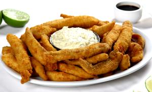 Quantas calorias em 1 porção (50 g) Iscas de Tilápia?
