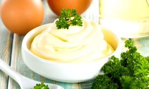 Quantas calorias em 1 Porção, Se For Sanduíche Maionese sem Gordura?