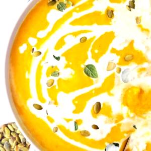 Quantas calorias em 1 Porção Abóbora cabotian sopa com sal?