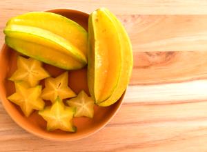 Quantas calorias em 1 Porção Carambola in natura?