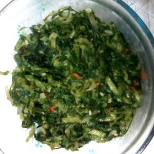 Quantas calorias em 1 Porção Chicória cozida drenada com sal?