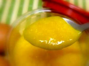 Quantas calorias em 1 Porção Doce à base de ovos?