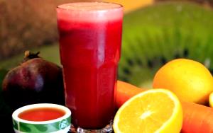 Quantas calorias em 1 Porção Suco de laranja cenoura e beterraba?