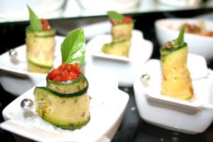 Quantas calorias em 1 Porçoes Abobrinha Recheada Com Rúcula E Tomate Seco?