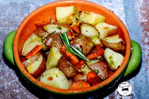 Quantas calorias em 1 Porçoes Assado De Batata E Cenoura?